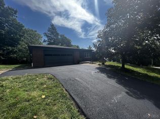 8621 Susanview Ln, Cincinnati, OH 45244