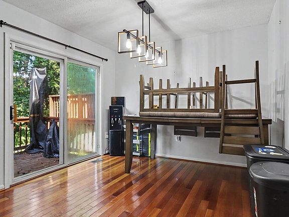 4th image of 219 Hibiscus Ct