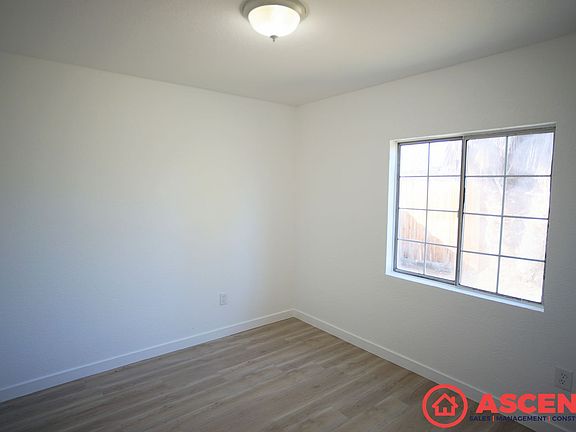 4th image of 2210 Haley St Unit A