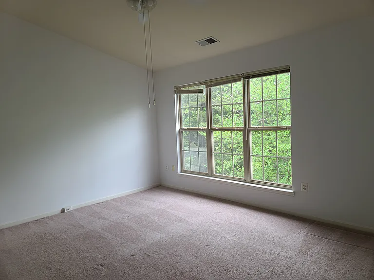 21170 Domain Ter — Photo 35