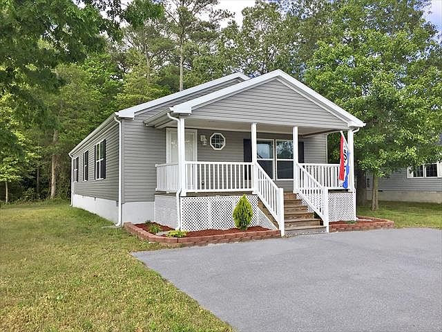 1st image of 100 Hitch Pond Cir #81904C