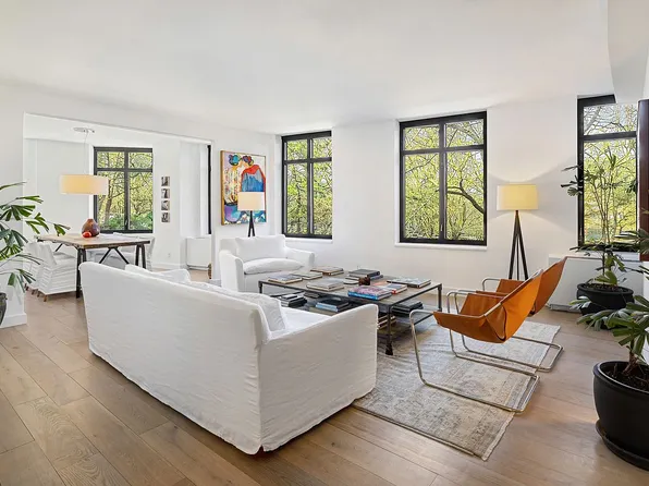 222 Riverside Dr #2B, New York, NY 10025