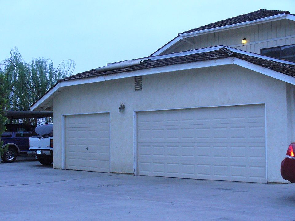 2nd image of 4205 Isla Verde St APT B