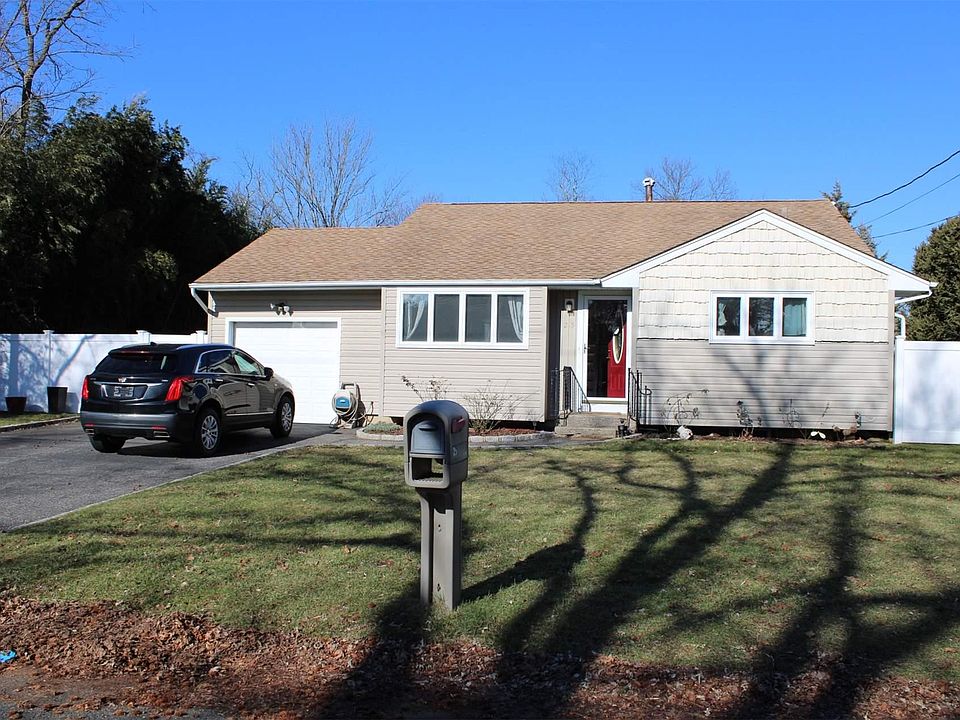 1st image of 25 Marlboro Dr