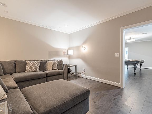5th image of 2164 Whitehall Ct SE