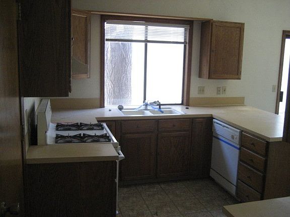 4th image of 6083 River Glen Pl