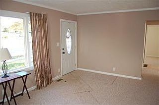 1st image of 119 Vista Dr