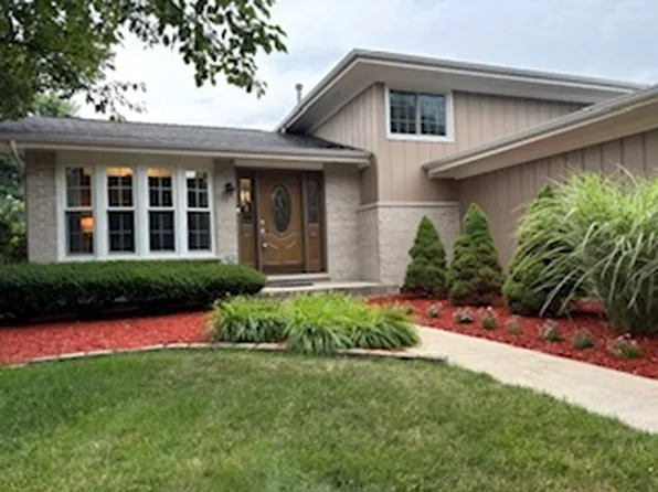 16529 Edgewood Dr, Plainfield, IL 60586