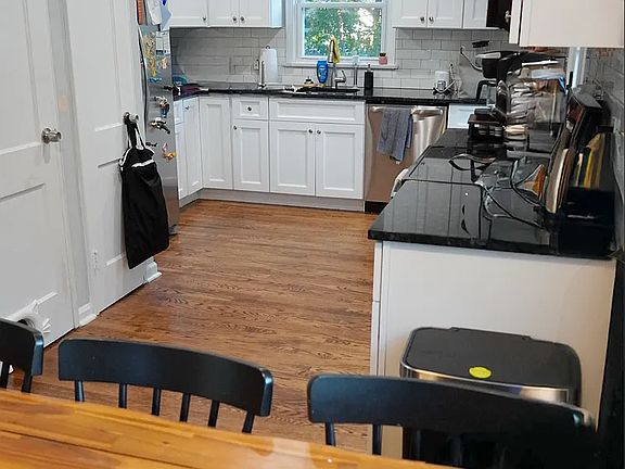 5th image of 125 Twin Brook Rd