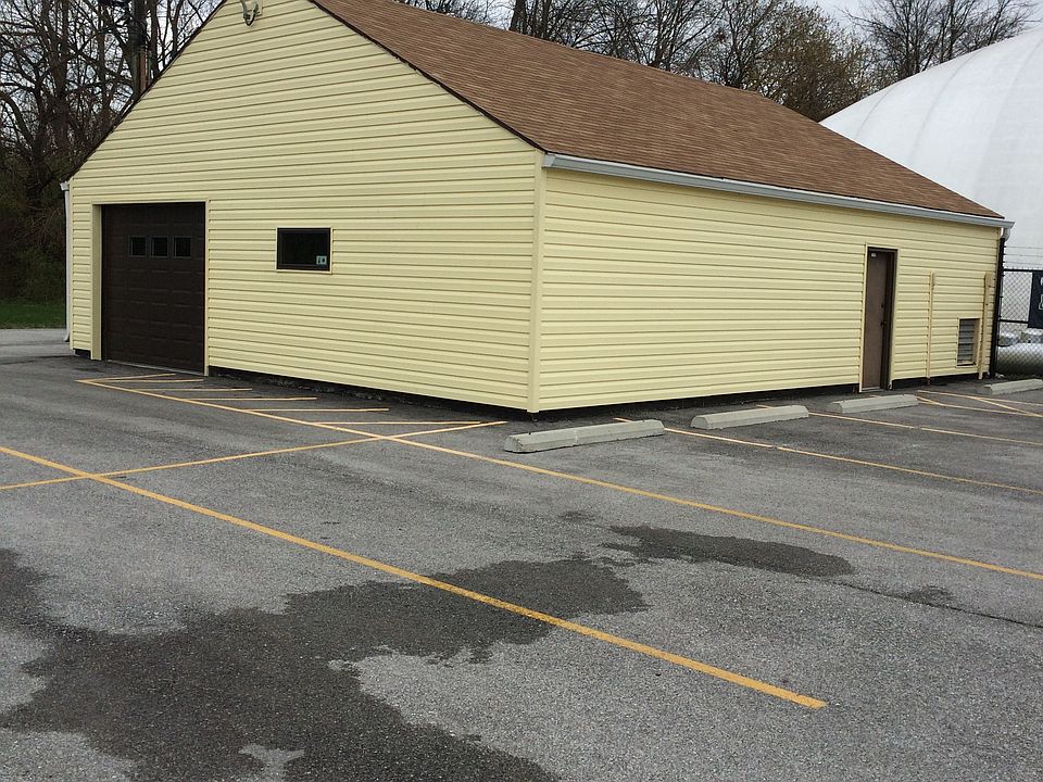 2nd image of 4458 Guion Rd