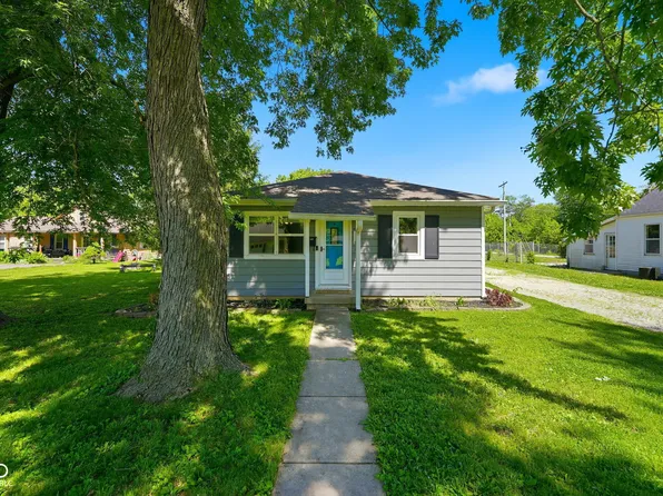 305 N East St, Plainfield, IN 46168