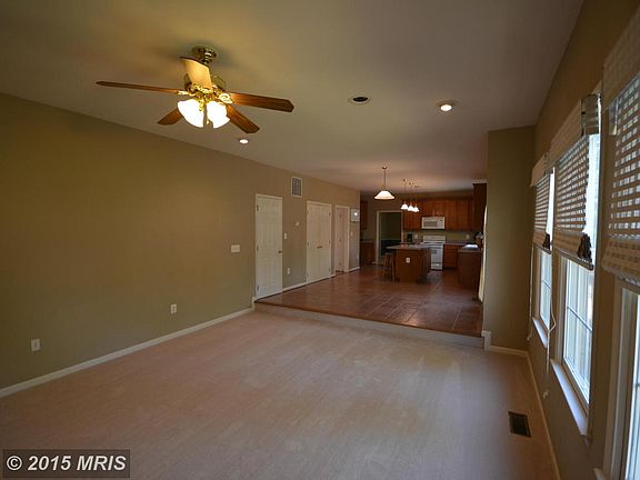 4th image of 5 Dorchester Ct