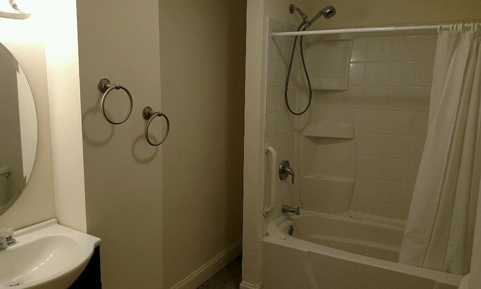 2nd image of 459 Washington St #1