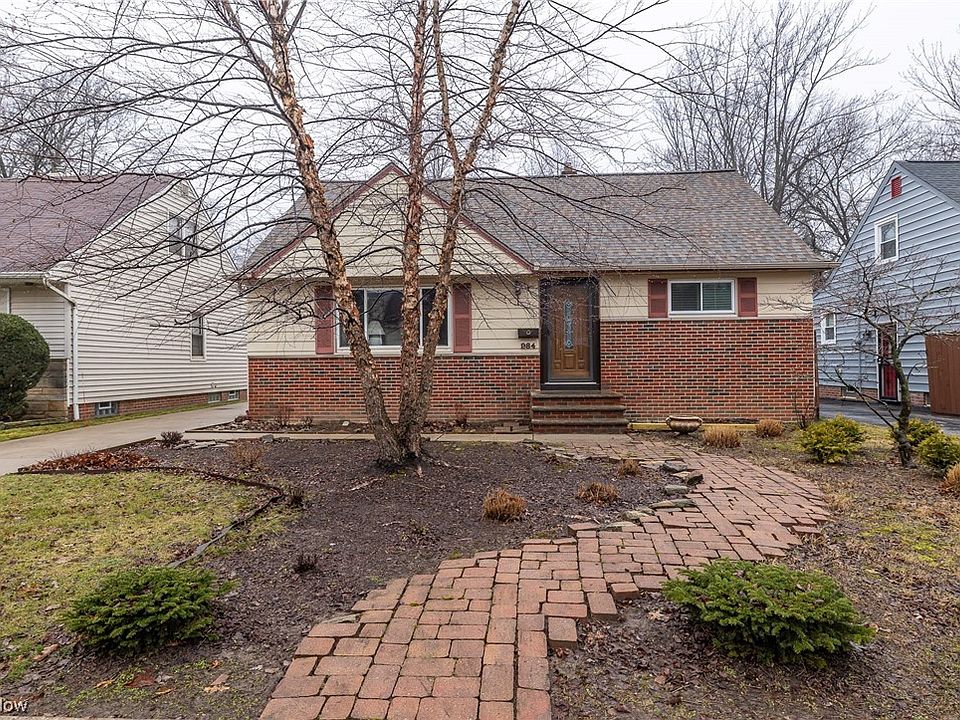 1st image of 984 Clinton Ave