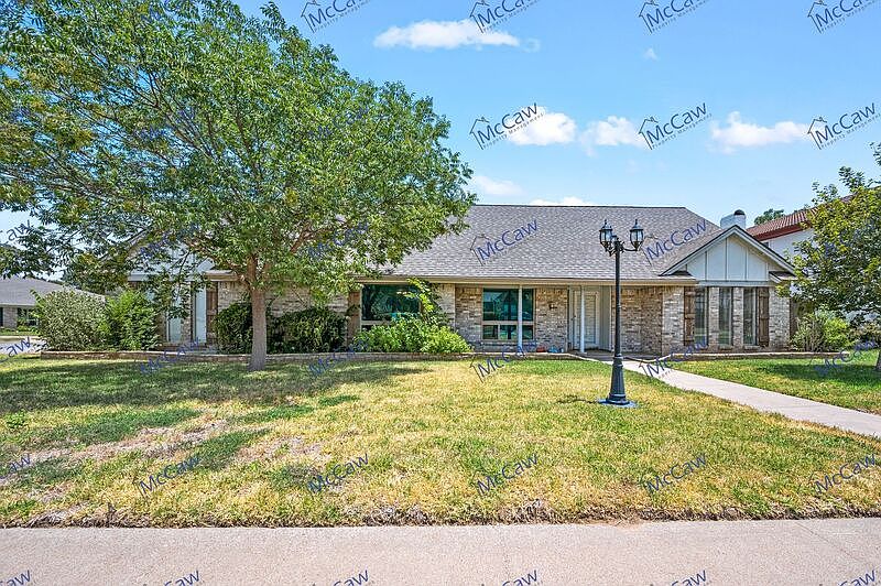1st image of 3636 Shady Brook Dr