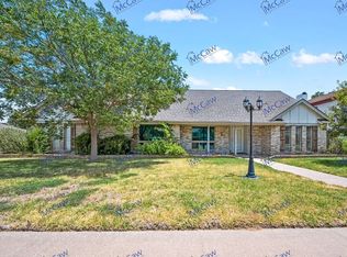 3636 Shady Brook Dr, Bedford, TX 76021