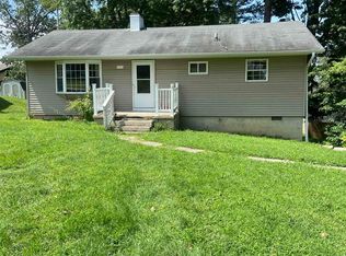 113 Edgewood Dr, Bedford, IN