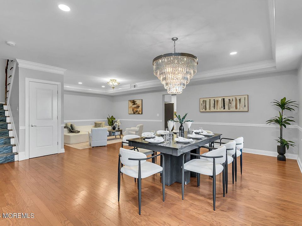 1st image of 944 Madison Avenue