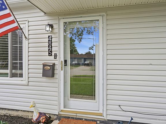 5th image of 4845 Weber Dr