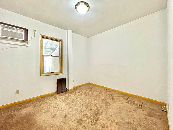 5th image of 35-02 Astoria Blvd S #1