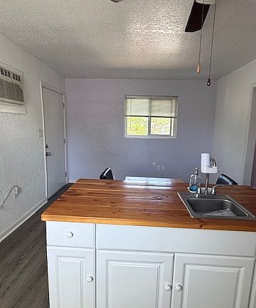 kitchen island with sink and carbines