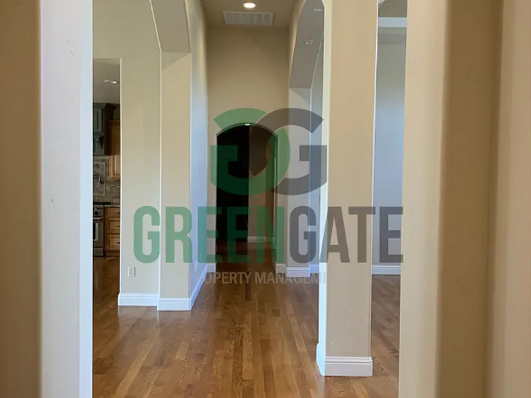 11164 Carrolton Rd — Photo 28