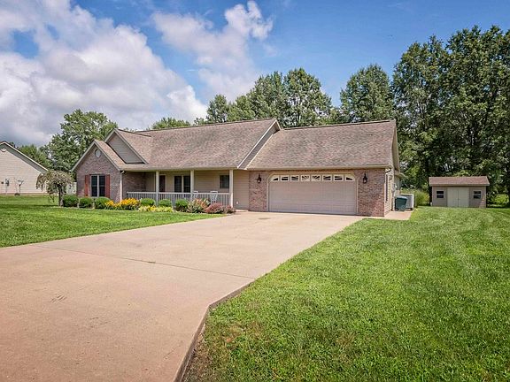 3rd image of 11162 Zachary Dr