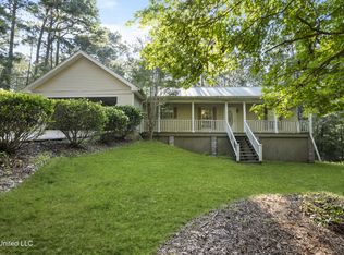 105 Green Bay Dr, Petal, MS 39465