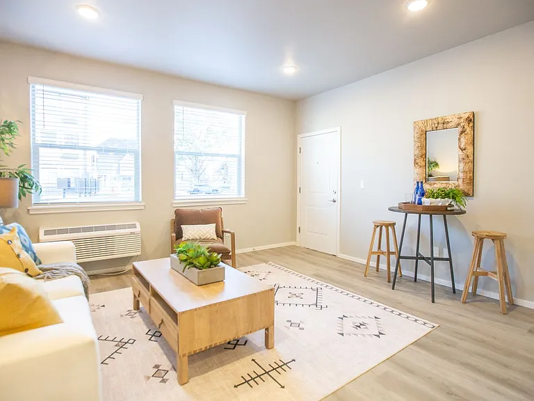 Q1 Apartments — Photo 23