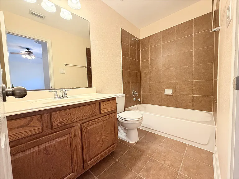 28015 Silverstream Ct — Photo 24