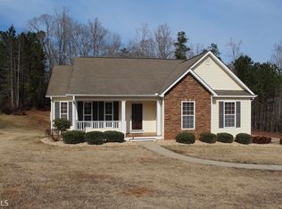 128 Copper Creek Dr, Lagrange, GA 30240