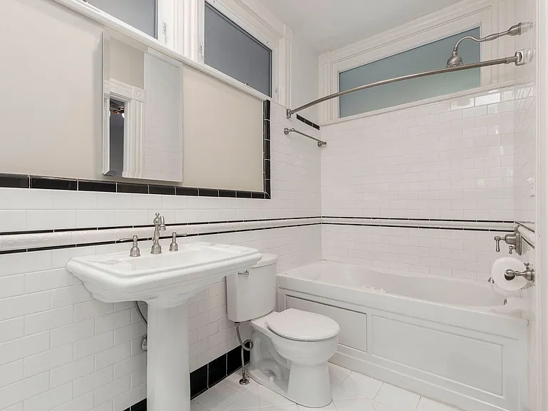 1619 Ellwood Ave — Photo 17