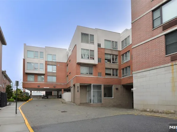 310 Cliff Ln APT 3F, Cliffside Park, NJ 07010