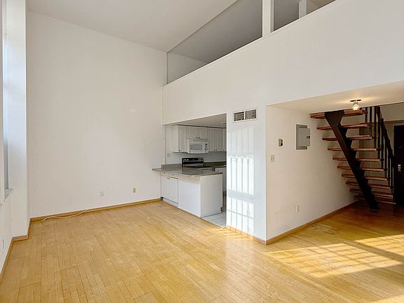 3rd image of 371 Madison St APT 115
