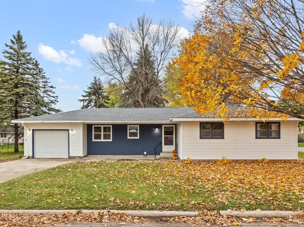 107 Kennedy Ave S, Lester Prairie, MN 55354