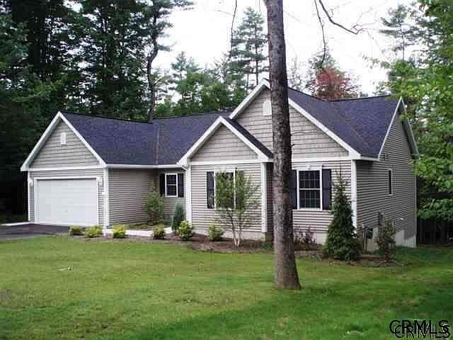 1st image of 6 Huntington Ct