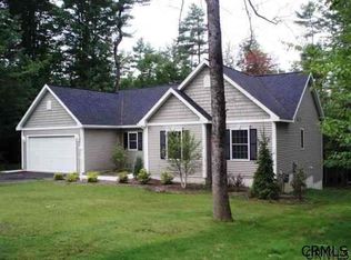 6 Huntington Ct, Saratoga Springs, NY 12866