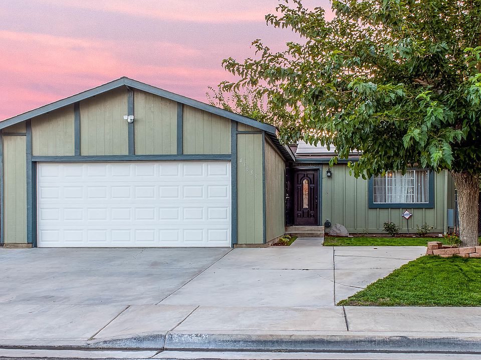 1st image of 43659 Ponderosa St
