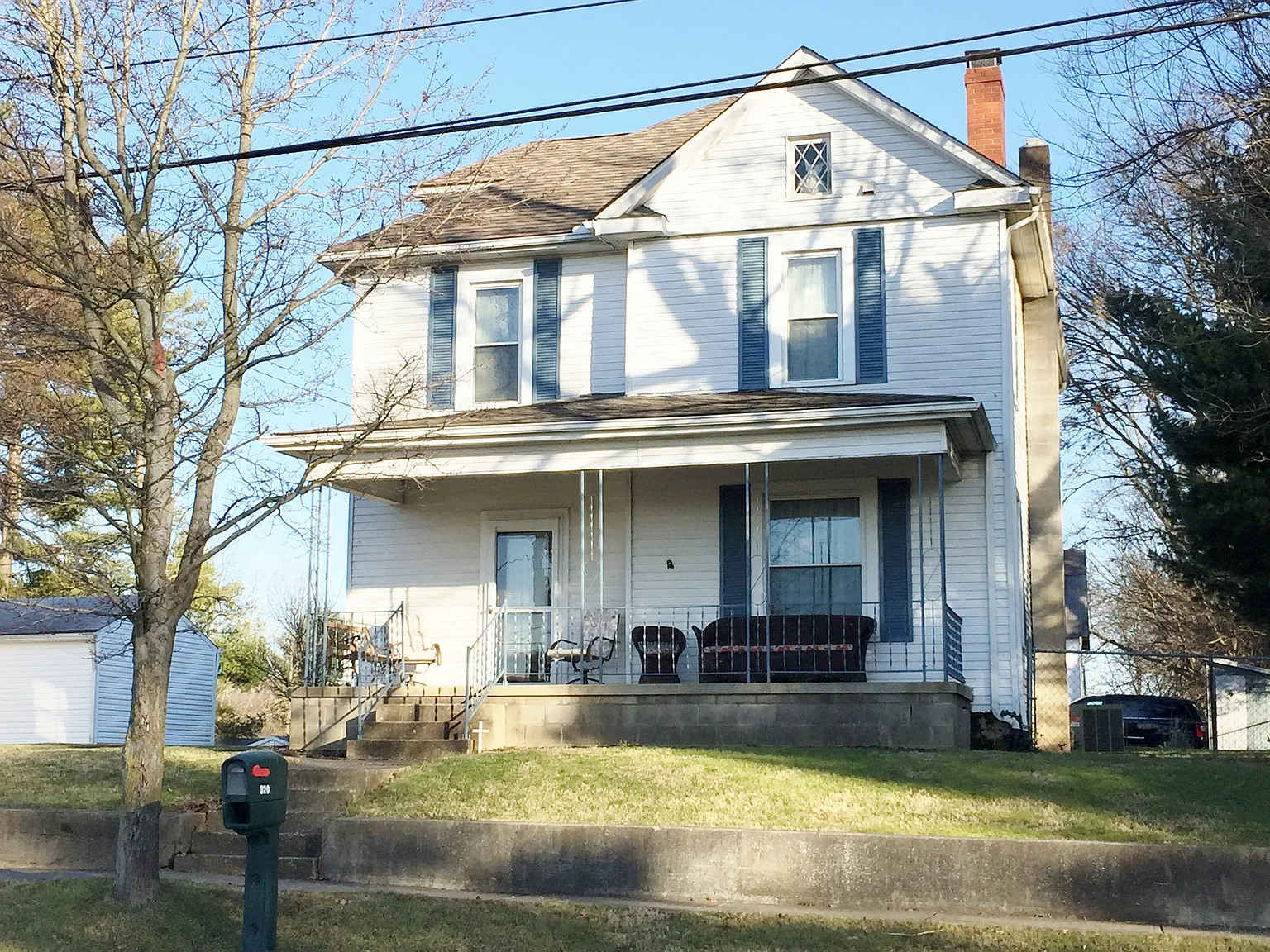 320 S Main St photo 1