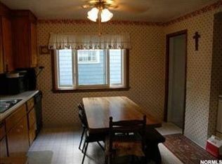 22294 Arms Ave, Euclid, OH 44123