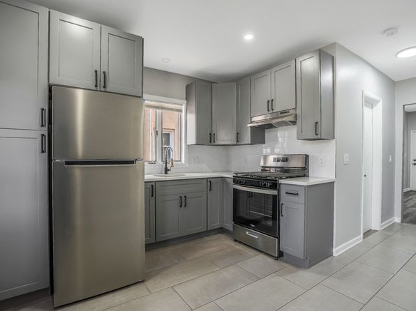 363 Lincoln Ave FLOOR 1