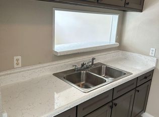 5017 Mallow St APT 1, Houston, TX 77033