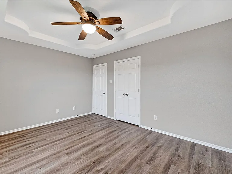 18906 Dennington Dr — Photo 27