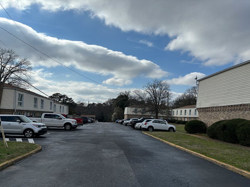 1st image of 460 Hays Mill Rd #E1