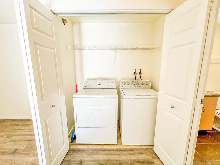 12607 SE 41st Pl #H101 — Photo 10
