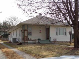 3706 N 12th St, Quincy, IL 62305