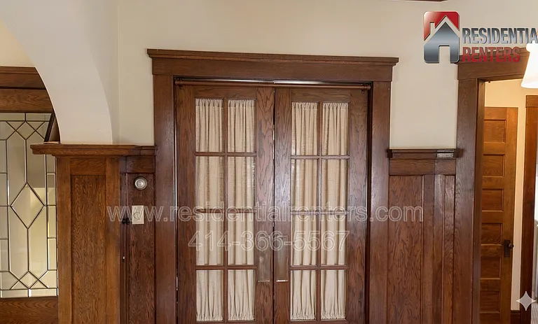 3002 N Frederick Ave — Photo 5