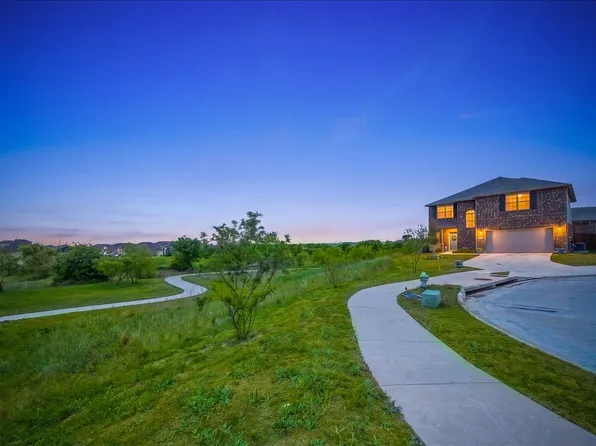 10905 Golden Barrel Ct, Fort Worth, TX 76108