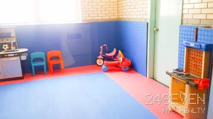 Rented by 24 7 NYC Realty Inc. | media 43