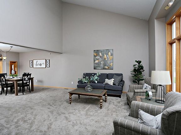 4th image of 4049 Audubon Way
